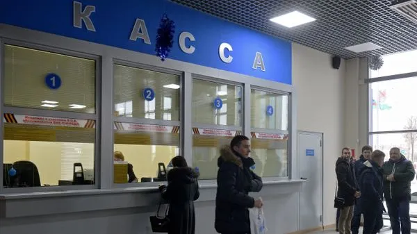 В Крыму возобновили работу билетные кассы на трёх ж/д станциях