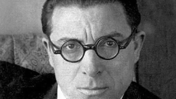 В Симферополе отмечают 128 лет со дня рождения Ильи Сельвинского