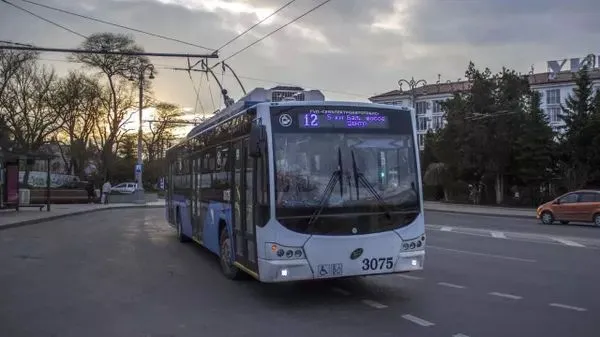 В Севастополе часть автобусов отменена, на троллейбусных маршрутах пустили автобусы