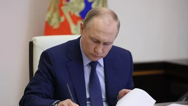 Директору Крымского театра кукол присвоено звание заслуженного работника культуры