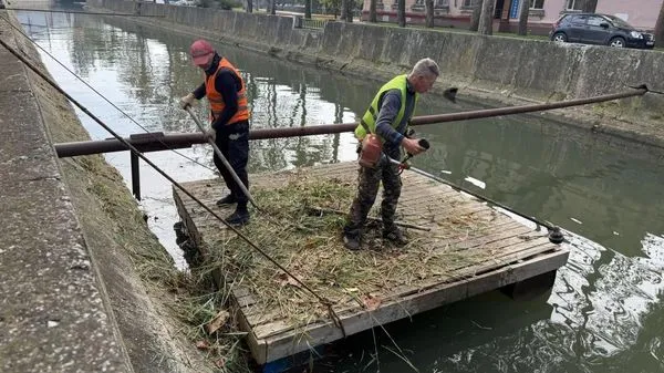 В Керчи начали чистить русло реки Мелек-Чесме
