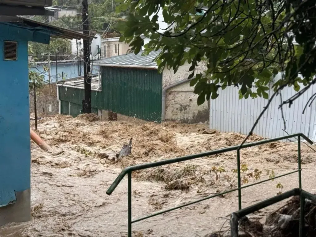 В Кореизе эвакуировали две семьи из-за разлива реки Узень-Чешме