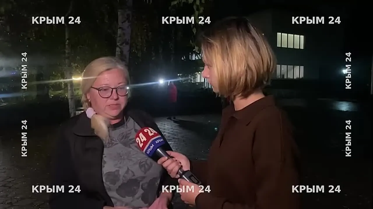 Эвакуированная из Алешек крымчанка ищет маму в пункте размещения