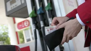 В Крыму во вторник бензин по соццене будут продавать с 08:00